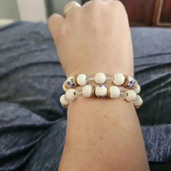 White and blue bead bracelets (3) stretchy - Picture 7 of 9